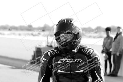 media/Mar-20-2023-Moto Forza (Mon) [[d0bbc59e78]]/Around the Pits/